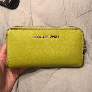 Micheal Kors rare green/yellow wallet